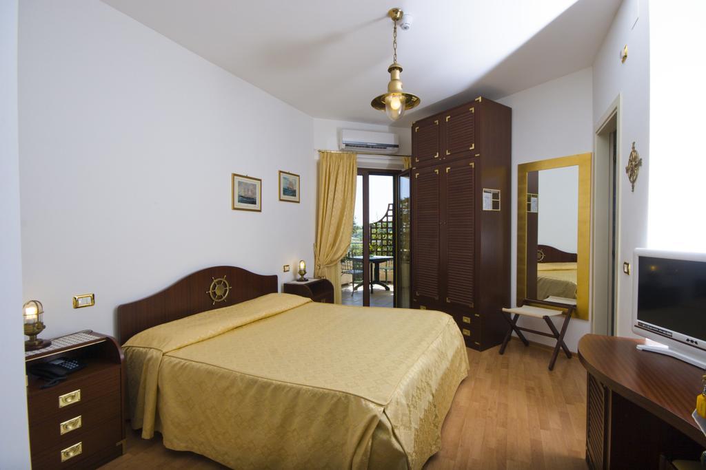 Hotel Le Cave Sirolo Esterno foto