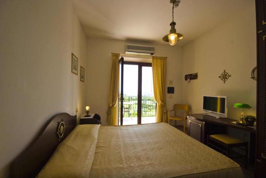 Hotel Le Cave Sirolo Esterno foto